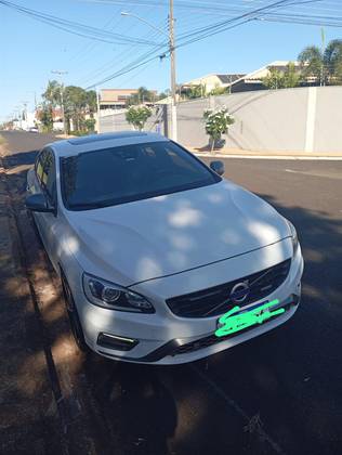 VOLVO S60 3.0 T6 R-DESIGN AWD GASOLINA 4P AUTOMÁTICO VOLVO S60 3.0 T6 R-DESIGN AWD GASOLINA 4P AUTOMÁTICO